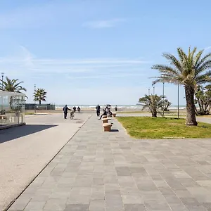 fronte-mare-viareggio-movida.it-tuscanyhotel.com/